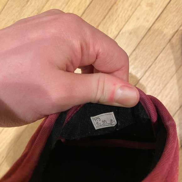 Maroon gum sole vans - Picture 3 of 3